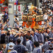 円山町のお神輿。